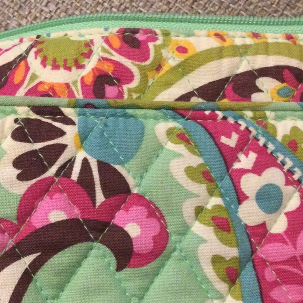 Vera Bradley purse - Picture 10 of 16